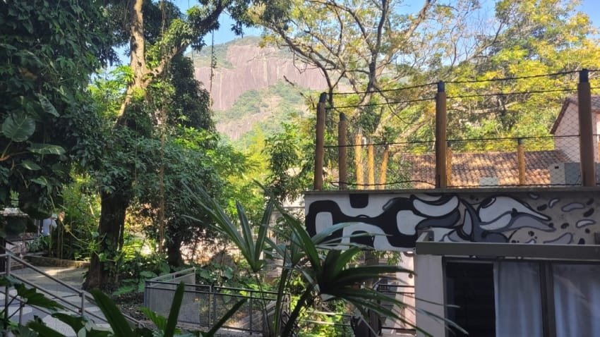 JO&JOE Rio de Janeiro no Cosme Velho cercado pela Mata Atlântica