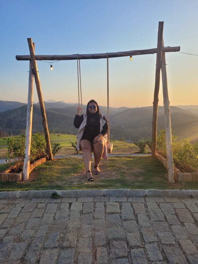 Balanço com vista para o pôr do sol no Borgo del Vino