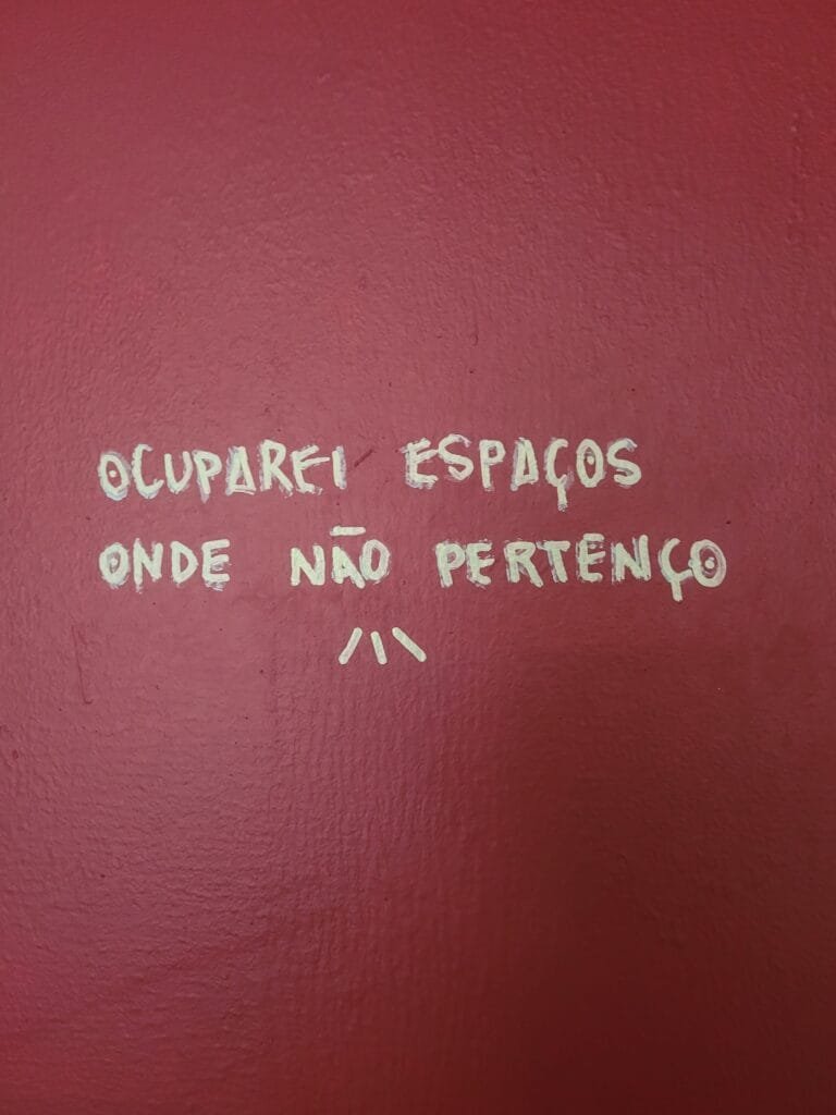 Artistic phrase on the wall of the Bhering Factory in Rio