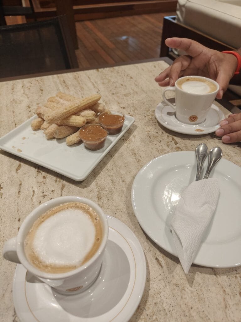 churros com doce de leite no Village Le Canton