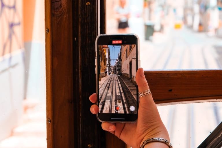 É Seguro Viajar Sozinho(a) para o Rio de Janeiro? Dicas e Conselhos para uma Viagem Segura 6 É Seguro Viajar Sozinho(a) para o Rio de Janeiro? Dicas e Conselhos para uma Viagem Segura