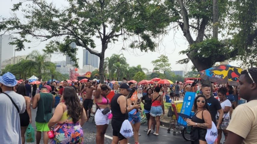 abertura do carnaval não oficial