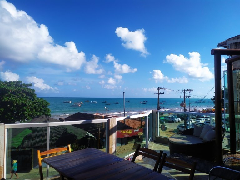 Maceió em 2026, um dos destinos baratos do Brasil, com praias de águas claras em Pajuçara e Ponta Verde, orla urbana e cenário ideal para viagem econômica