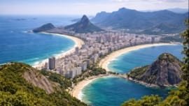 Vista panorâmica do Rio de Janeiro com Copacabana, Ipanema, Cristo Redentor e Pão de Açúcar