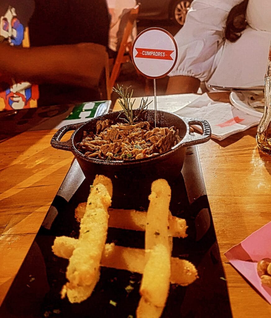 🍻 Comida di Buteco 2026 no Rio de Janeiro: guia completo, bares participantes, mapa e como votar 2 petisco de carne desfiada comida di buteco rio de janeiro