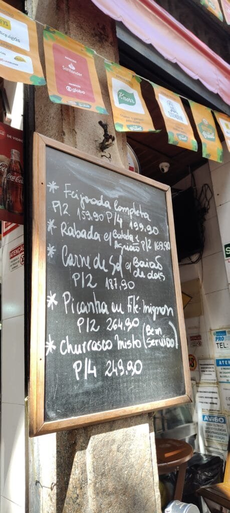 Card&aacute;pio do Baixo Gago com feijoada rabada e carne de sol em Laranjeiras