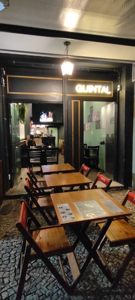 quintal do peixoto entrada copacabana