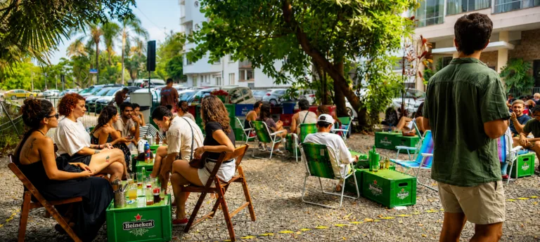 What to Do in Rio This Week (05/25 to 06/01) 14 Outdoor event showing What to Do in Rio This Week during the week’s programming with music, food, and a Rio crowd