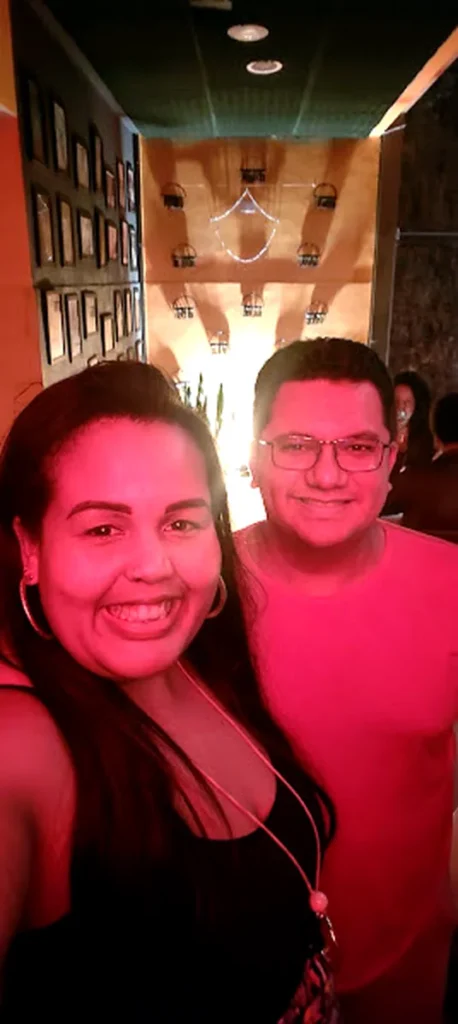 Dida Bar no Rio: vale a pena conhecer o restaurante africano da Lapa? 2 Thiago e Fernanda no Dida Bar, restaurante africano no Rio de Janeiro