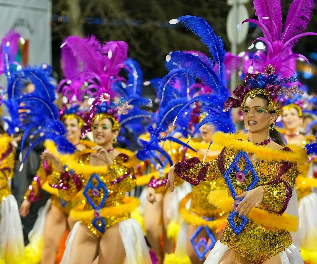 Concurso Corte Real 2026 en Río: conciertos gratuitos y programación 1 Imagem ilustrativa de carnaval e samba para o Concurso Corte Real 2026 no Rio